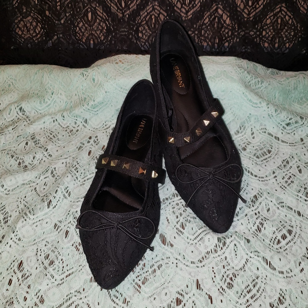 Black Lace Pointed Toe Studded Flats